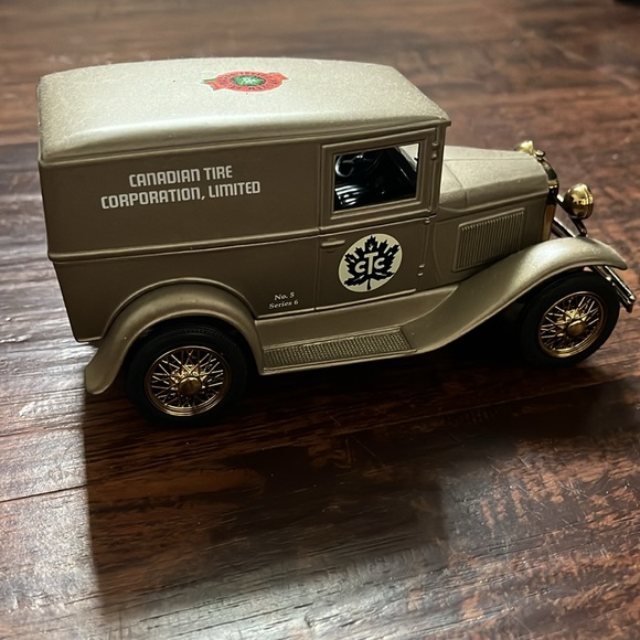 canadian tire original car 100th anniversary display car piggy bank - Picture 2 of 6